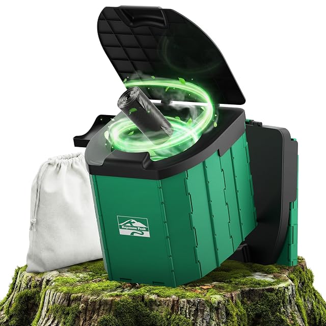 Klappbare Campingtoilette von Keystone Peak aus weißem ABS mit Klappdeckel, geöffnet gezeigt